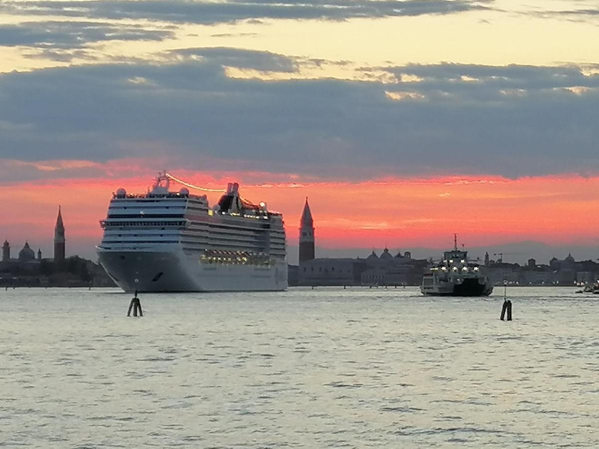 Via Cipro 16 Apartment Lido di Venezia Bagian luar foto